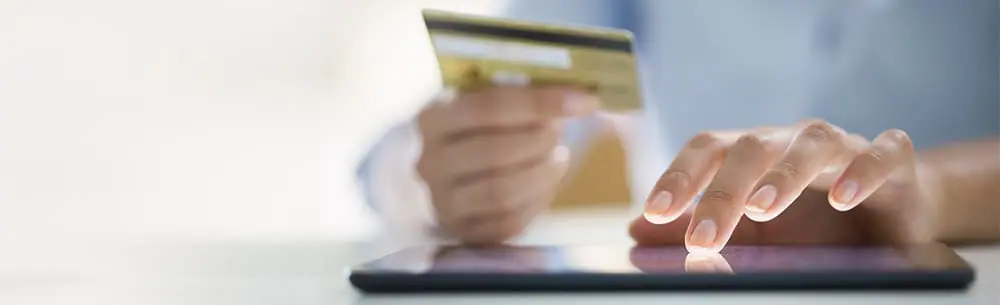 Electrical and electronic goods to take top share of online sales in 2015, inching above fashion
