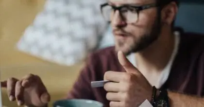 Debt day of reckoning: Sharp increase in money worries among UK’s Older Millennials