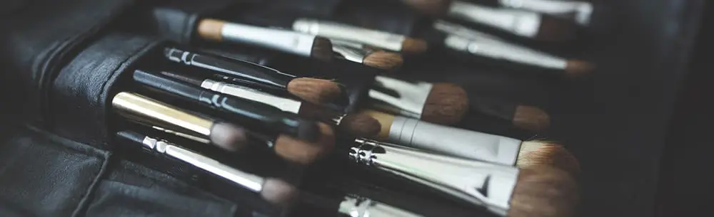 Natural glow for face colour cosmetics: blusher and bronzer strongest selling products in 2014