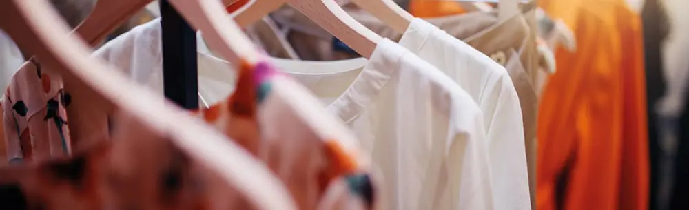 Restaurants move beyond the menu with apparel lines