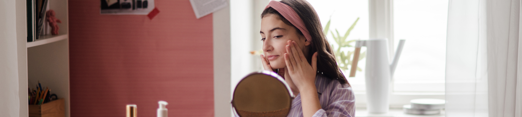 A third of Indian Gen Z favours lifestyle changes over skincare products for addressing skin issues