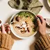 Erfahren Sie drei Schlüsseltrends, die die nächste Ära der Food-&-Drink-Industrie bestimmen werden. Insights, die Sie befähigen, Veränderungen frühzeitig zu erkennen, Maßnahmen einzuleiten und die Branche in die Zukunft zu führen.
