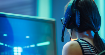 2人に1人が週に1回以上ゲームをする“ゲーム大国”の日本：ゲーム頻度が高い人は生活習慣が乱れがち？ゲーム産業の光と影